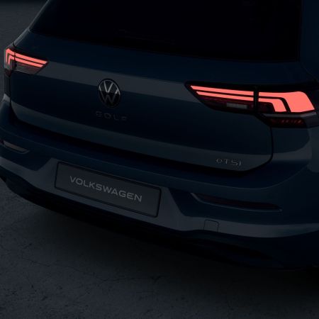 Volkswagen Golf Limited 1.5 eTSI DS7, 115 k/ 85 KW