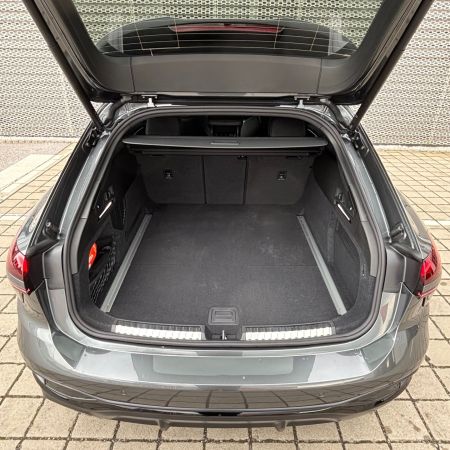Audi A6 Avant NOVÝ TDI quattro 150kW STR 5-dverový