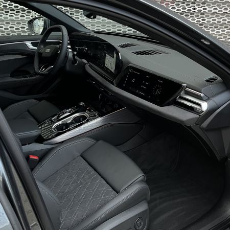 Audi A6 Avant NOVÝ model TDI quattro 150kW STR 5-dverový