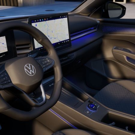 Volkswagen T-Roc R-Line 1.5 eTSI DS7, 150 k/ 110 KW