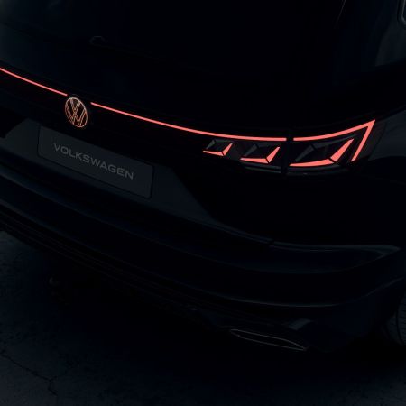 Volkswagen Touareg R-Line Final Edition 3.0 V6 TDI A8, 231 k/ 170 kW