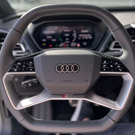 Audi Q4 Sportback 45 e-tron quattro 210 kW