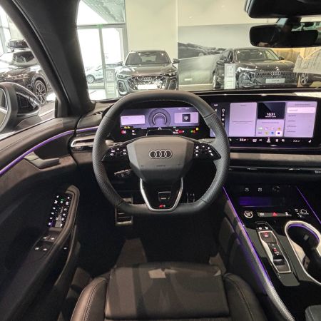 Audi A6 Limuzína TDI quattro 220kW / 299 k, STR, 2026