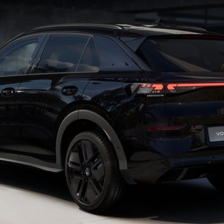 Volkswagen T-Roc R-Line 1.5 eTSI DS7, 150 k/ 110 KW