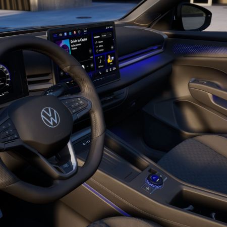 Volkswagen T-Roc R-Line 1.5 eTSI DS7, 150 k/ 110 KW