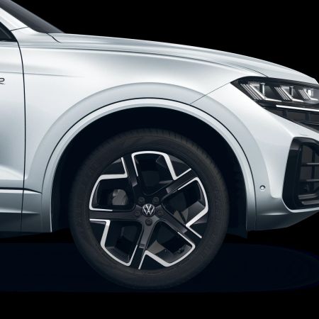 Volkswagen Touareg R-Line Final Edition 3.0 V6 TDI A8, 231 k/ 170 kW