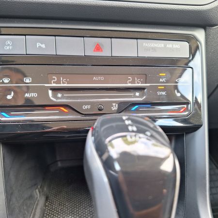 T-Cross Life 1,0 TSI DS7 110 k/81 KW
