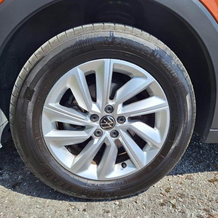 T-Cross Life 1,0 TSI DS7 110 k/81 KW
