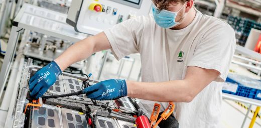Servis získal najvyššiu certifikáciu L3 na opravu autobatérií Servis získal najvyššiu certifikáciu L3 na opravu autobatérií