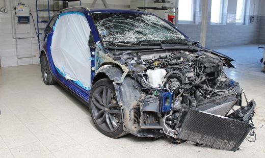 Výborná práca servisu na VW Golfe po nehode