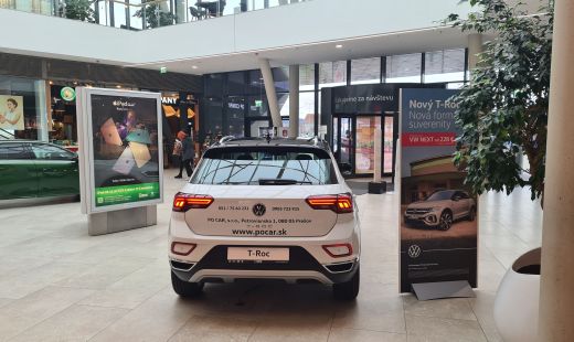 VW T-roc v Eperia Shopping Mall