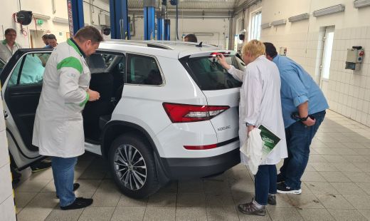 Kontrolóri ŠKODA AUTO si posvietili na KODIAQ