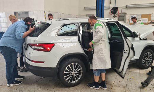 Kontrolóri ŠKODA AUTO si posvietili na KODIAQ