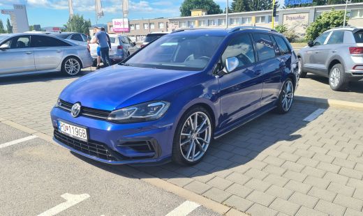 Gajdošovci a prešovská firma R-CARGO sú verní Volkswagenom