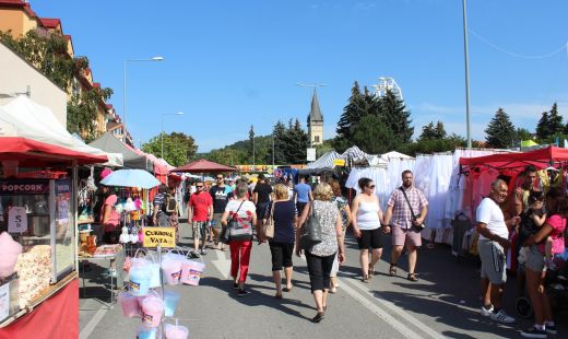 Autá, kolotoče i turecký med, taký bol 49. ročník Bardejovského  jarmoku