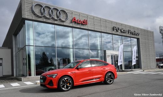 Zákazníci si vyskúšali jazdu na prémiových Audi e-tron vozidlách